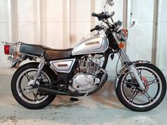 スズキ　ＧＮ１２５Ｈ　バッテリー　プラグ　オイル新品