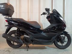 ホンダ　ＰＣＸ　バッテリー　点火プラグ　ドライブベルト　エンジンオイル　リアタイヤ新品　前後ＬＥＤライト