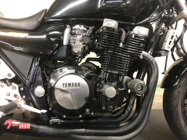 ヤマハ XJR1200 1995年式 キャブレター ショート管ブラック
