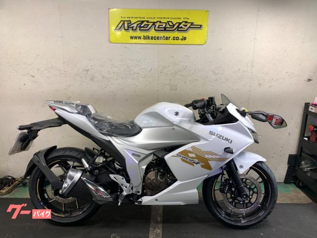 GIXXER SF 250 M6モデル パールグレッシャーホワイト/マットプラチナシルバーメタリックNo.2 メーカー保証2年