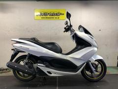 ホンダ　ＰＣＸ１５０　２０１４年モデル　ＫＦ１２型　ｅＳＰエンジン　インジェクション　メットイン　燃料計