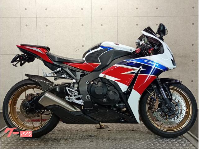 ホンダ ＣＢＲ１０００ＲＲ ＳＣ５９ ２０１６年モデル バックステップ タンクパッド レーシングフック ＥＴＣ車載器  ５８６４４｜リバースオート相模原｜新車・中古バイクなら【グーバイク】