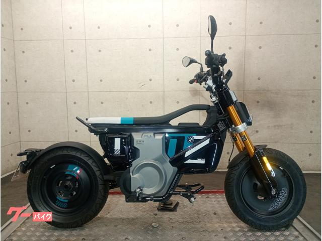 ＣＥ０２　２０２４年モデル　ハイラインパッケージ　ＥＴＣ２．０車載器　リバース機能　１００Ｖ充電　軽二輪登録　６９４８４