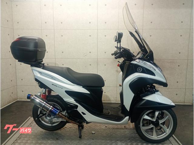 トリシティ　ＳＥ８２Ｊ　２０１５年モデル　エアクリ　トップケース　社外マフラー　ナックルガード　リアサスペンション　６９８０４