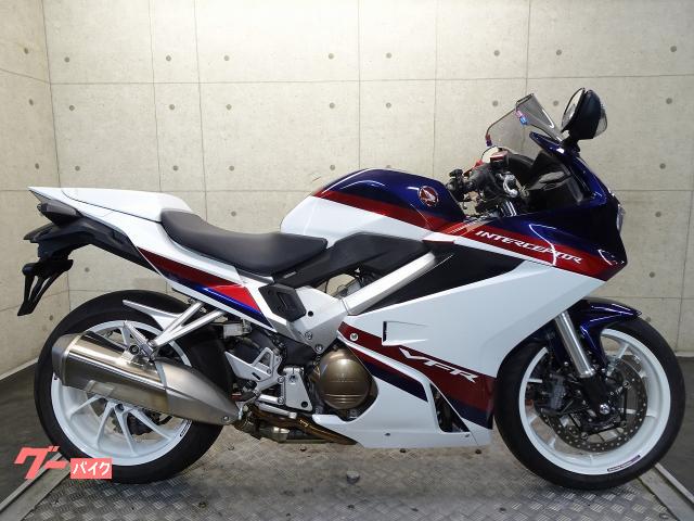 ＶＦＲ８００Ｆ　ＲＣ７９　インターセプターカラー　最終型　ＥＴＣ２．０　シングルシートカウル　７０５１０