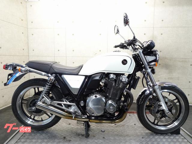 ＣＢ１１００　ＳＣ６５　２０１０年モデル　ＥＴＣ車載器　ＳＰ忠雄製マフラー　モリワキ製エンジンスライダー　７２５９０