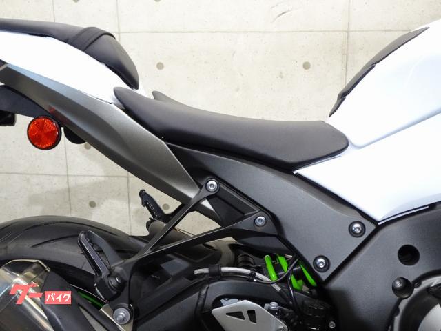 カワサキ Ninja ZX－10R ZXT00S 2018年モデル 逆