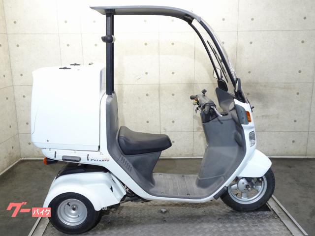 ジャイロキャノピー　ＴＡ０３　２０２１年製造車　リアＢＯＸ　グリップヒーター　４サイクルエンジン　７３３０２