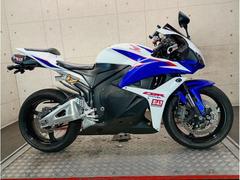 ホンダ　ＣＢＲ６００ＲＲ　２０１１年モデル　ＰＣ４０　逆車　ＵＳヨシムラマフラー　タンデムステップレス　フェンダーレス　６１０５７