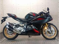 ホンダ　ＣＢＲ２５０ＲＲ　ＭＣ５１　２０２０年モデル　ＡＢＳ　マルチマウントバー　ヘルメットホルダー　　６８８０８
