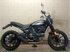 ＤＵＣＡＴＩ　スクランブラーＳＩＸＴＹ２　２０１６年モデル　ＡＢＳ　Ｌツインエンジン　フェンダーレス　左右グリップ　左右ミラー　６９３０２