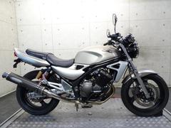 カワサキ　ＢＡＬＩＵＳ−II　ＺＲ２５０Ｂ　２００６年モデル　ストライカー製フルエキマフラー　エンジンガード　フェンダーレス　７０４３１