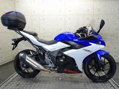 スズキ　ＧＳＸ２５０Ｒ　ＤＮ１１Ａ　２０１７年モデル　リアＢＯＸ　タンクパッド　ブレーキレバー＆クラッチレバー　マウントバー　７５０９６