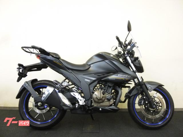 ＧＩＸＸＥＲ　２５０　ＥＤ２２Ｙ型　スクリーン　エンジンガード　マッドガード　マフラースライダー　ＵＳＢ電源