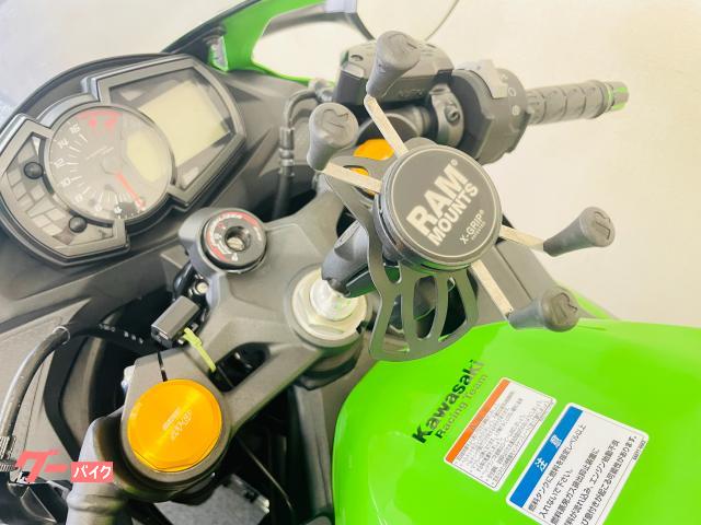 カワサキ Ninja ZX－25R SE クイックシフター標準装備
