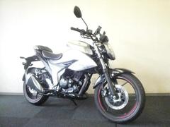 スズキ　ＧＩＸＸＥＲ　１５０　ＥＤ１３Ｎ型　ＡＢＳ　ＥＴＣ完備　カロッツェリア充電式スマホホルダー　リアフェンダーマッドガード
