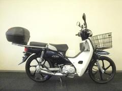 ホンダ　スーパーカブ１１０　カスタムマフラー　キャストホイール　スクリーン　タンデムシート　フロントバスケット　ＧＩＶＩリアボックス