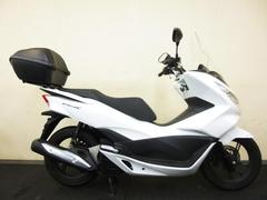 ホンダ　ＰＣＸ　ＪＦ５６型　ＧＩＶＩスクリーン　リアボックス　フロントディスクブレーキ　ガソリン残量デジタルインジケーター