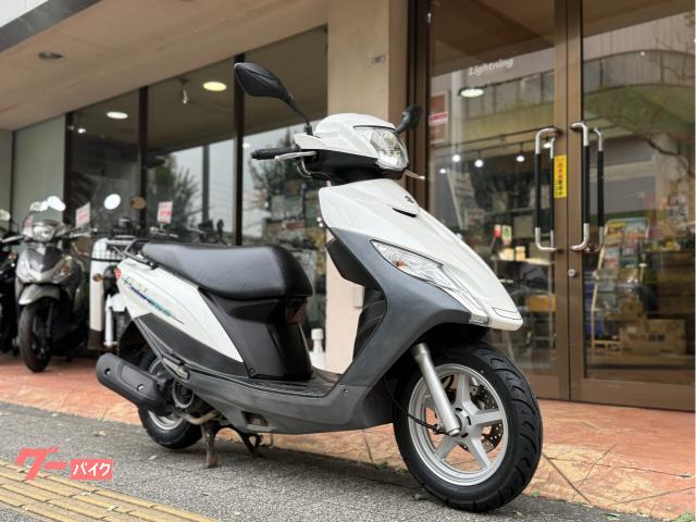 アドレス１２５　タイヤ前後新品　２０１８年モデル　ホワイト