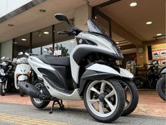 ヤマハ　トリシティ１２５　リヤキャリア付き　バッテリー新品　２０１５年モデル