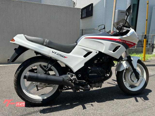 バイク VT250FG ロードスポーツバイク「ホンダ・VT250F」の出力・トルク・燃費など総合