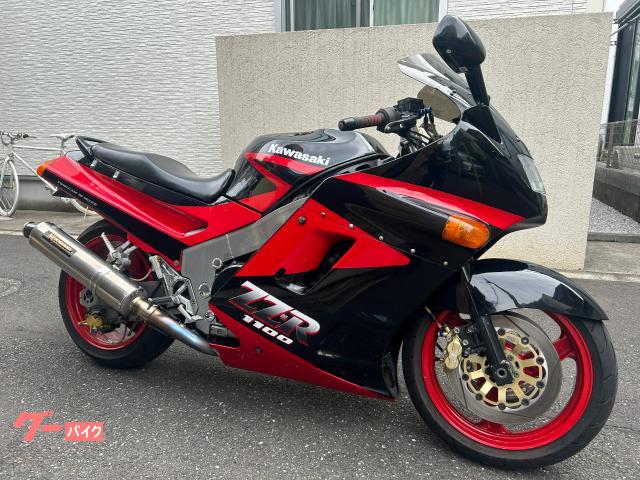 ＺＺ−Ｒ１１００Ｃ型　ヨシムラサイクロン　オーリンズリヤサス　ブレンボ　フェンダーレスキット　パイロットパワー２ＳＴ付き