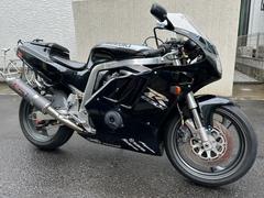スズキ　ＧＳＸ−Ｒ４００Ｒ　ヨシムラステンカーボンマフラー　フェンダーレスキット装着