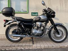 カワサキ　Ｗ６５０　メーカー不明マフラー　スクリーン　エンジンガード　リアパニアケース　スマホホルダー　ＵＳＢ