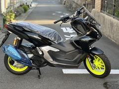ホンダ　ＡＤＶ１６０国内正規モデルＸ蛍光イエローホイールＸアステロイドブラックメタリック