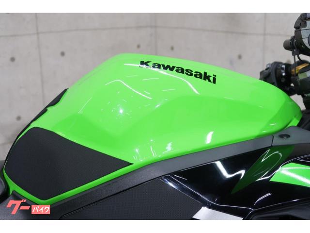 カワサキ Ninja ZX－25R SE 逆車 シガー＆USB
