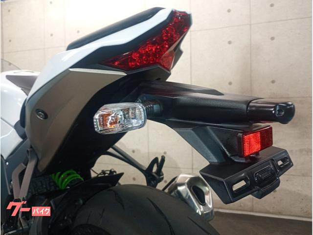 R3500枚まとめ売り カワサキ ZX-10R 2013年式 ZXT00Jの諸元・スペック情報 | ウェビック