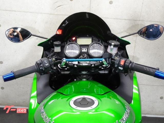 カワサキ Ninja ZX－14R 東南アジア仕様 グリップ