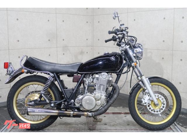 SR400 RH01J スーパーサウンドマフラー ハンドルライザー 社外ステップ 68829