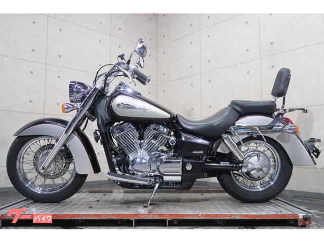 バイクのバックレスト オートバイ用バックレスト リアラゲッジラック シャドウ用 VT750C2 スピリット用 2007-2015 V オートバイのリア バックレスト オートバイ クローム リア バックレスト + 荷物ラック に適合するホンダ シャドウ VT750 C2 オートバイ シーシーバー ... バイクのバックレスト に適合する シャドウスピリットVT750C2 2007-2014 / ファントムVT750C2B 2010-2
