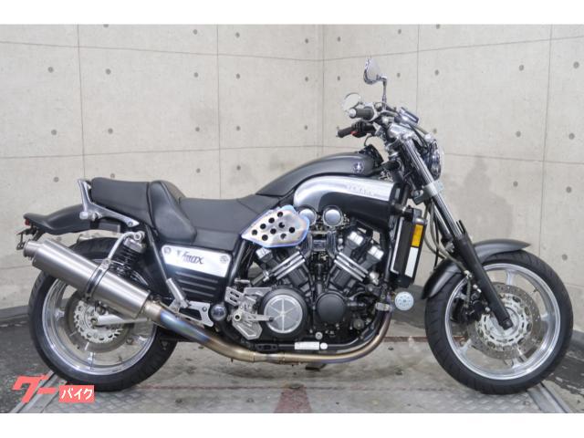 ＶＭＡＸ　２ＬＴ　カナダ仕様　社外マフラー　フェンダーレス　アップステップ　ニーグリッププレート　７０２７０