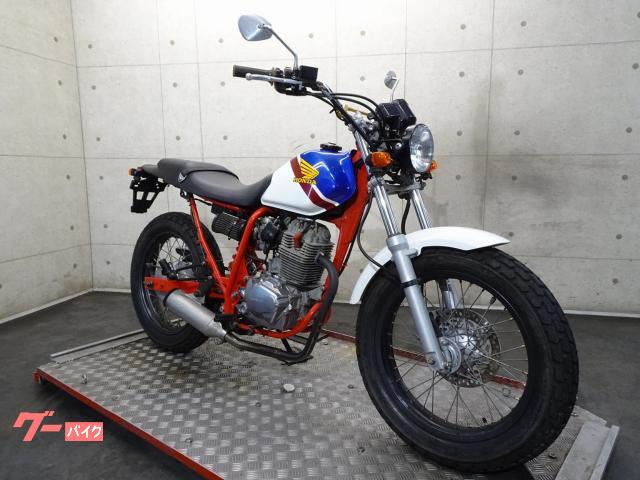 ホンダ FTR223  MC34  スーパートラップマフラー！ スカチューン！ カスタム多数♪ 機関良好♪ 走行テスト済み 関東圏内即日配送可能です！ ホンダ FTR223 MC34 2000年モデル スーパートラップ