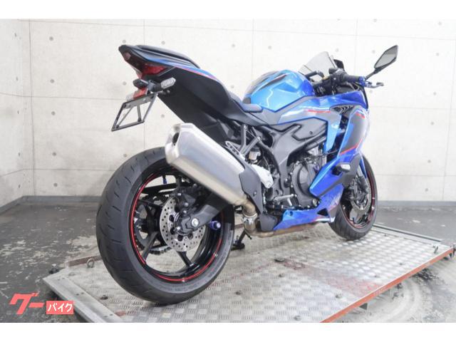 カワサキ Ninja ZX－4R SE ZX400P Puig