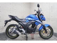 スズキ　ＧＩＸＸＥＲ　１５０　ＮＧ４ＢＧ　カスタム　ウインドスクリーン　スマホホルダー　５９７１３