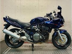 スズキ　Ｂａｎｄｉｔ１２００Ｓ　ＧＶ７７Ａ　油冷エンジン　キャブ車　ノーマル　ハーフカウル　６０４３５