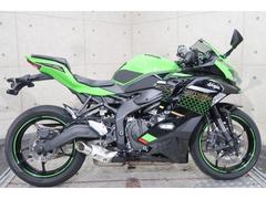 カワサキ　Ｎｉｎｊａ　ＺＸ−２５Ｒ　ＳＥ　逆車　シガー＆ＵＳＢ　ＥＴＣ　６７１１７