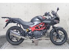 ホンダ　ＶＴＲ２５０Ｆ　ＭＣ３３　最終型　オーリンズリアサス　無限マフラー　エンジンガード　ＵＳＢ　リアキャリア　６９３５４