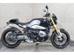 ＢＭＷ　Ｒ　ｎｉｎｅＴ　アクラポヴィッチマフラー　ＥＴＣ　社外リアサスペンション　社外シート　７０３５６