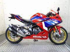ホンダ　ＣＢＲ２５０ＲＲ　ＭＣ５１　２０２３年モデル　バーエンド　マルチマウントバー　フェンダーレス　８０４２４