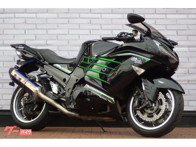 Ｎｉｎｊａ　ＺＸ−１４Ｒ　ヨシムラサイレンサー・グリップヒーター・Ｒキャリア装備