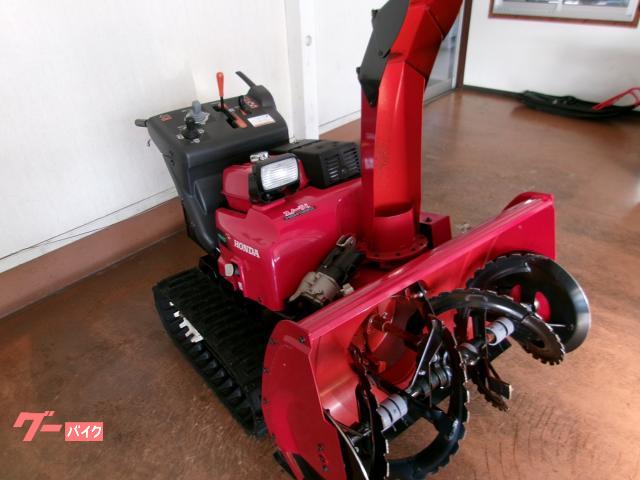 除雪機　ホンダＨＳＭ１３９０Ｉ　ローリング付き
