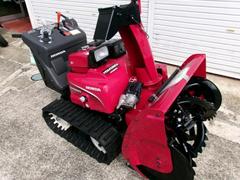 除雪機　除雪機　ＨＳＭ１３８０ローリング付き