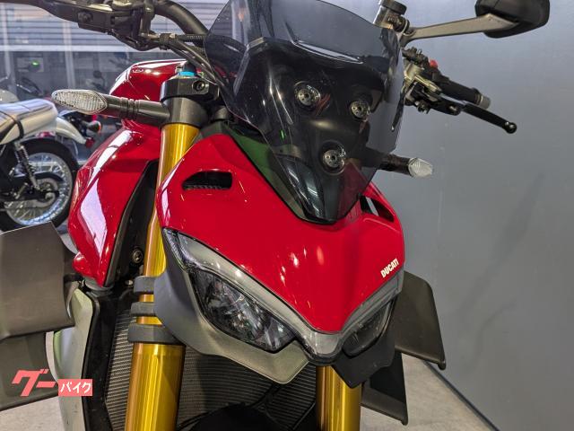 サリリン！燃える赤とオーストリッチがキュート！オーダーバングル3個付 サリリン！燃える赤とオーストリッチがキュート！オーダー