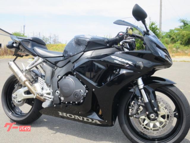 ＣＢＲ１０００ＲＲ　ＳＣ５７後期モデル　モリワキフルエキ２本出しマフラー　フェンダーレス　フルパワー仕様