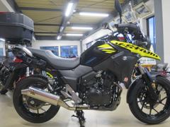 スズキ　Ｖ−ストローム２５０ＡＢＳ　ＥＴＣ　ロングスクリーン　ＳＰ忠男マフラー　ＧＩＶＩトップボックス付き