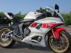 ヤマハ　ＹＺＦ−Ｒ７ー２　６０周年アニバーサリー　シフター　フェンダーレス　フレームスライダー付　　取説あり